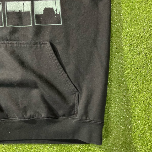 BoohooMan LA California Black Graphic Hoodie - Picture 2 of 8